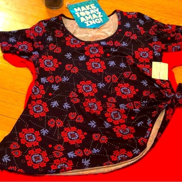 •NWT•L•BRIGHT & FUN SLINKY PERFECT TEE•NWT• - Picture 2 of 14